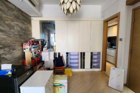 1742454476424