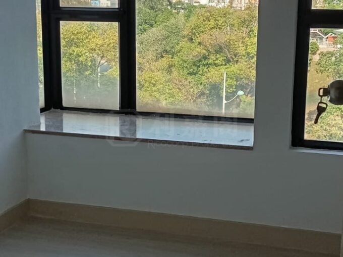 【元朗低密度住宅】御豪山莊 564呎實用3房 $15,500 景觀開揚／內街寧靜／屋苑專線小巴 - 元朗屋網 28YuenLong.com