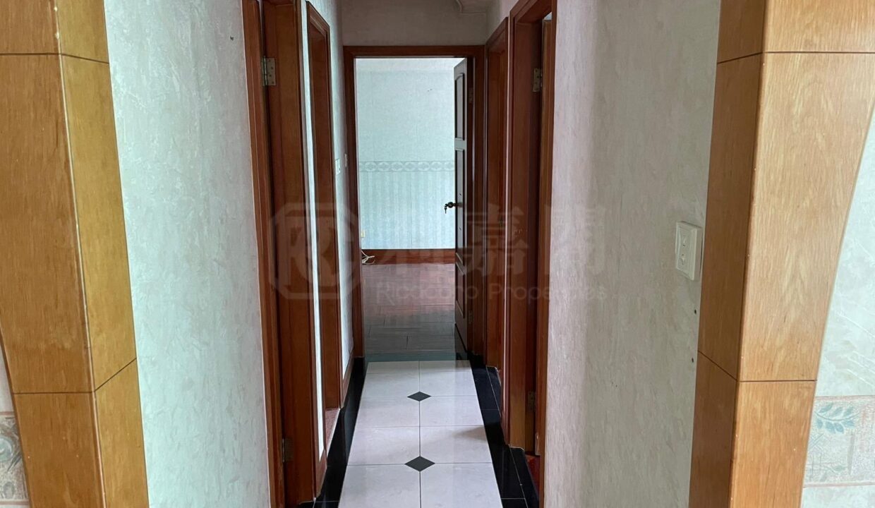 1772438678375