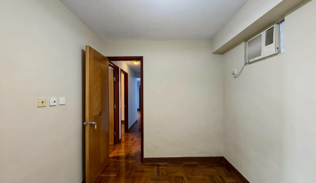 1775460572737