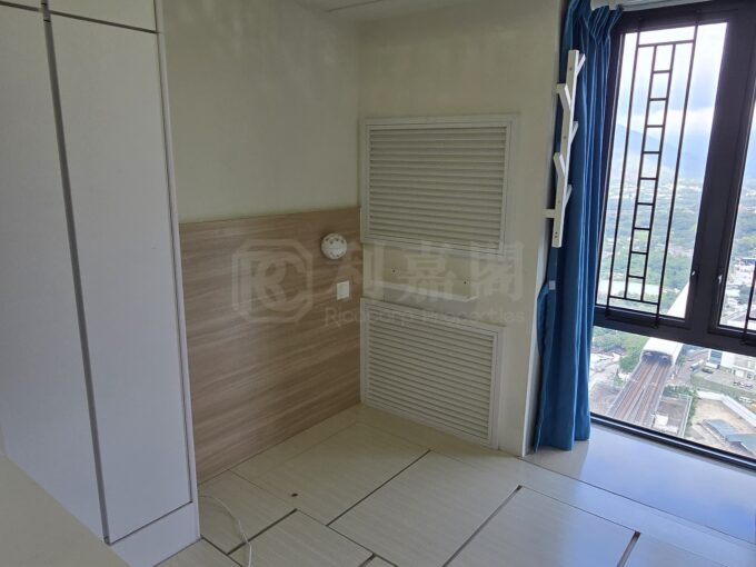 ​【港鐵元朗站上蓋 GRAND YOHO 8座 907呎極高層四房雙廁】 - 元朗屋網 28YuenLong.com
