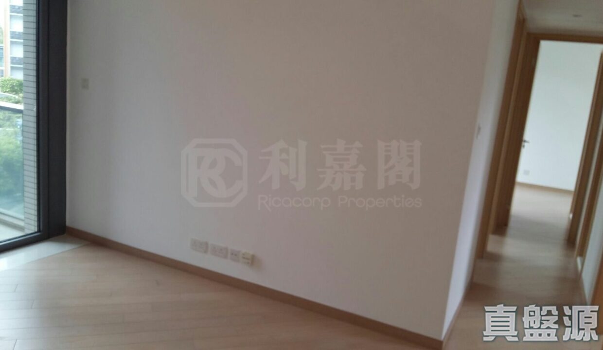 08bbf846-519c-4fac-b6ae-d2c0679a8e27.jpeg