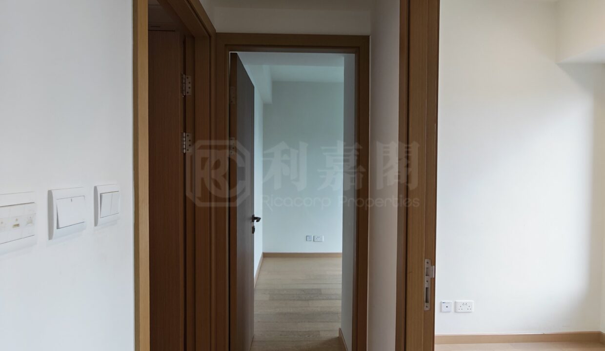 59fb3593-ae9a-46a8-bbcb-61edd8cff88a.jpeg