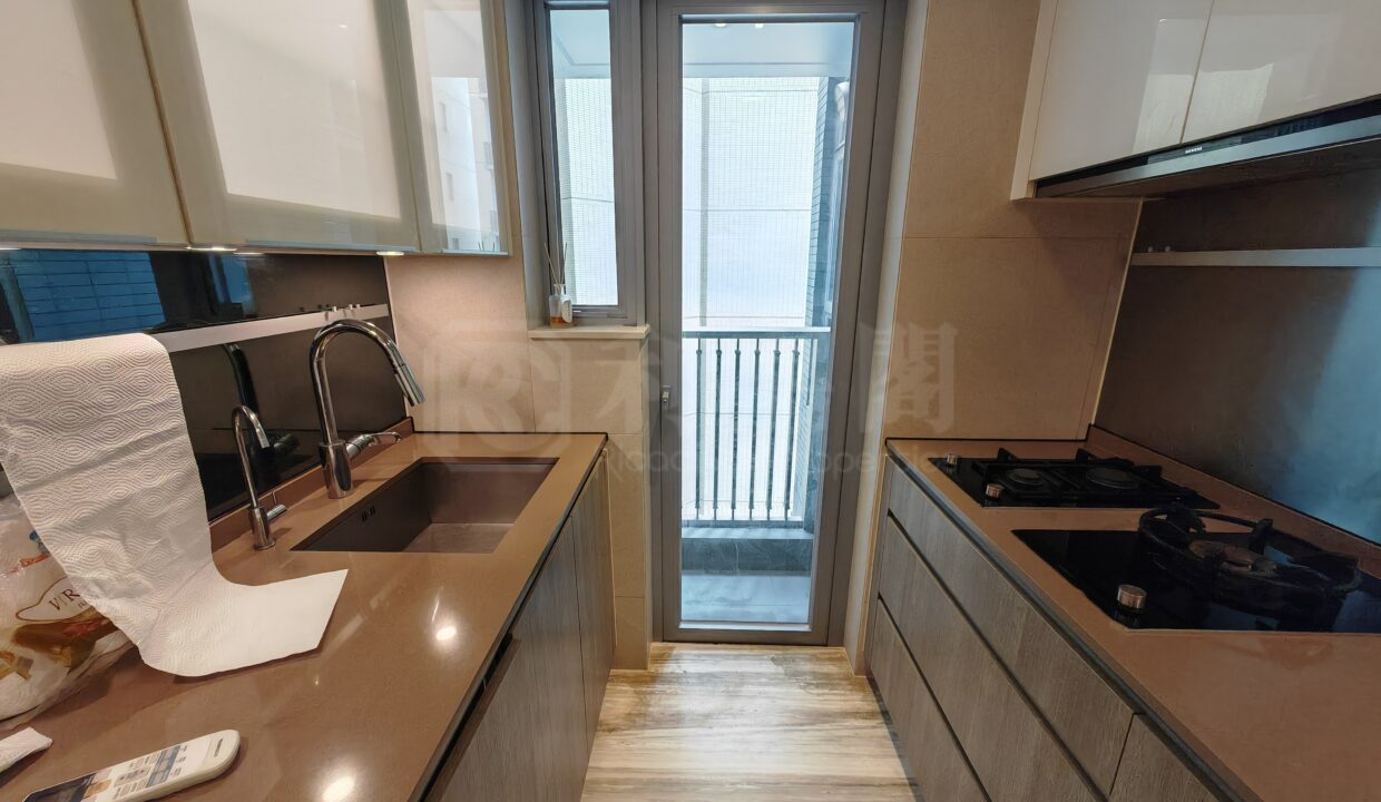 ad26c9fa-5868-4d9b-806a-cac72b5077e0.jpeg