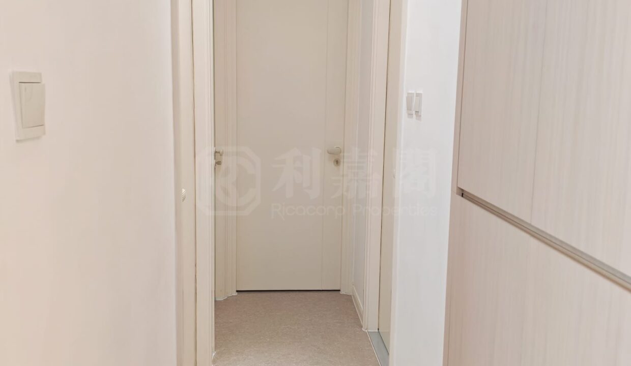 bf23811f-a417-4df8-a208-5a3820c3bd9b.jpeg