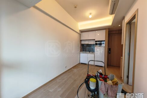 e19dd42b-06fb-46f7-a618-4ccf6ead3df0.jpeg