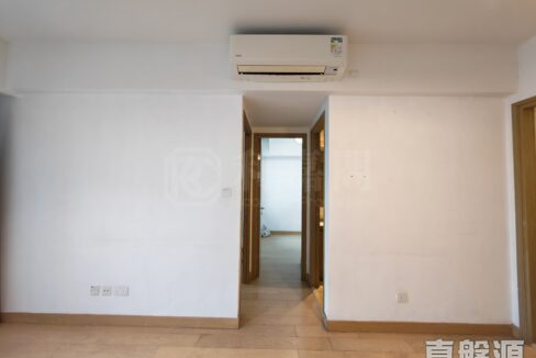 10d9dbca-470a-45d3-92b1-5cf44dd7f403.jpeg