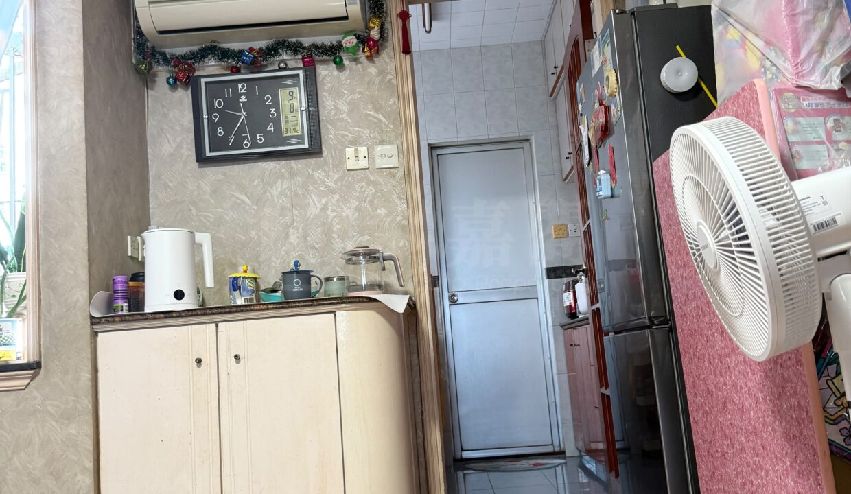 258e6cb6-eace-4dc8-995b-795722427587.jpeg