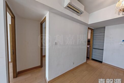 35e5d1f7-9590-4942-8422-54d9933cc3cb.jpeg