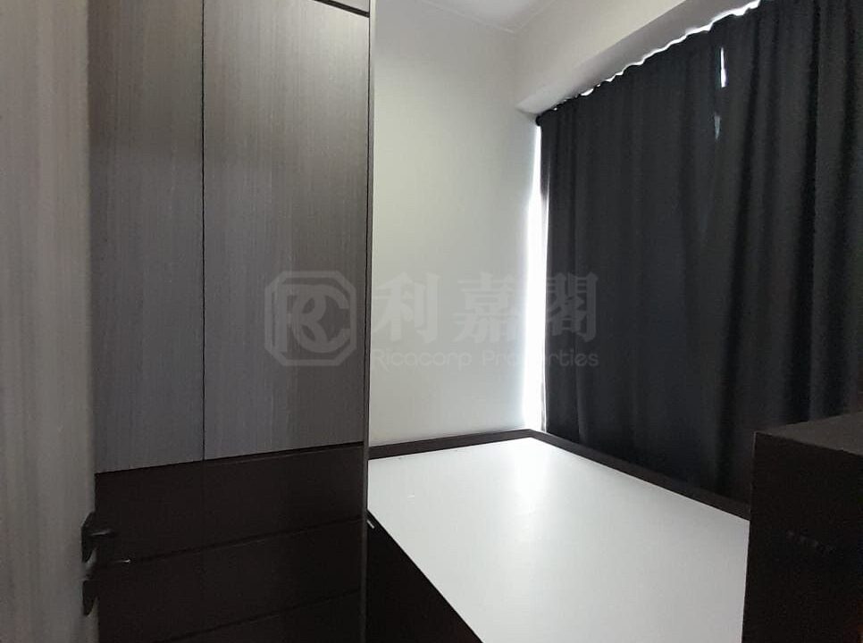 5e97e870-ad9b-427b-b77c-0dd8e746cf0c.jpeg