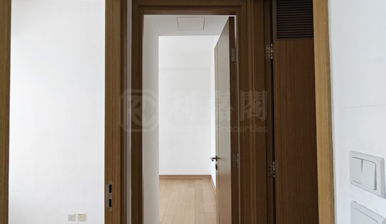 8aa6cceb-e1df-47dd-9ce9-a8ffbc0735f6.jpeg