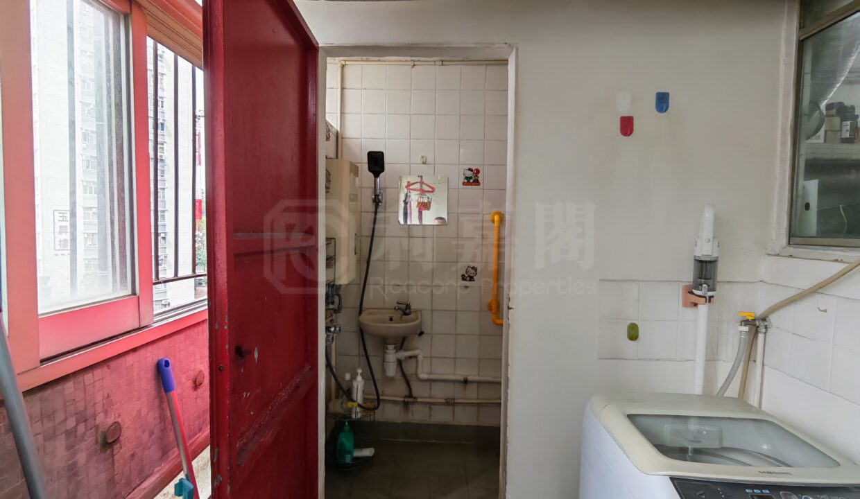 c2135d4d-8271-4272-a524-2b688bfb9d2e.jpeg
