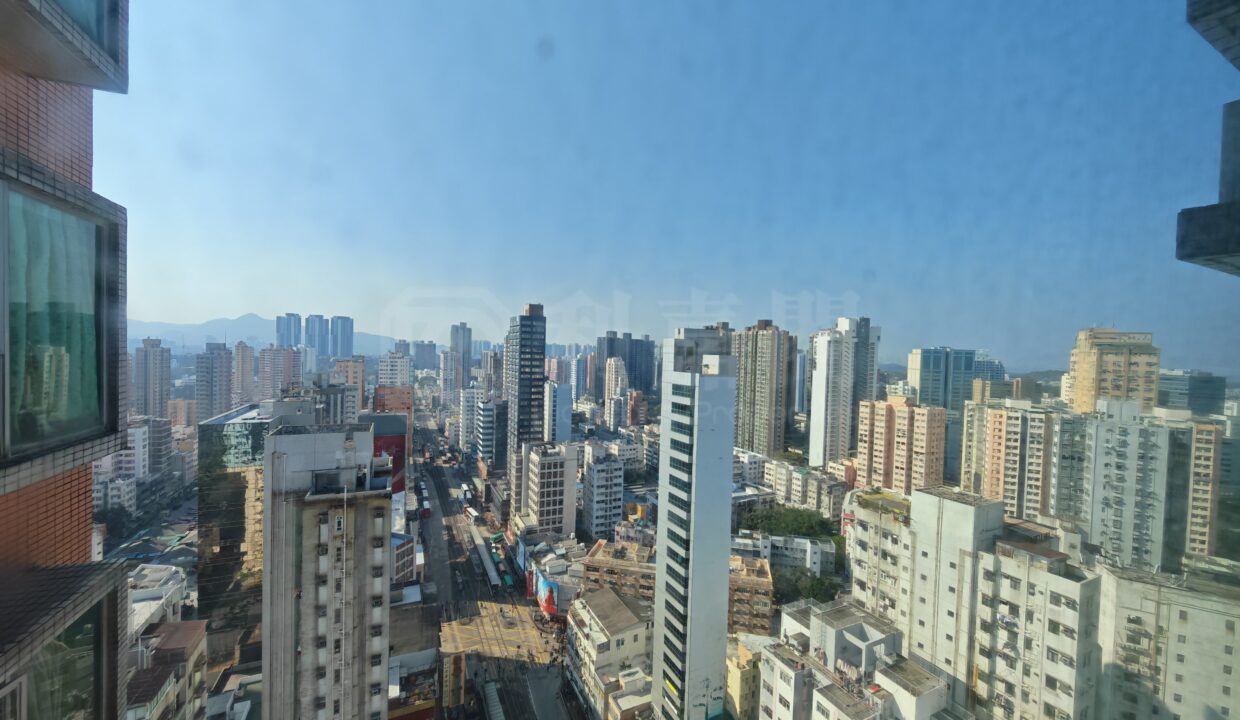 ddf8acd0-9f00-47ed-8c9b-9b972e1f03a7-1.jpeg