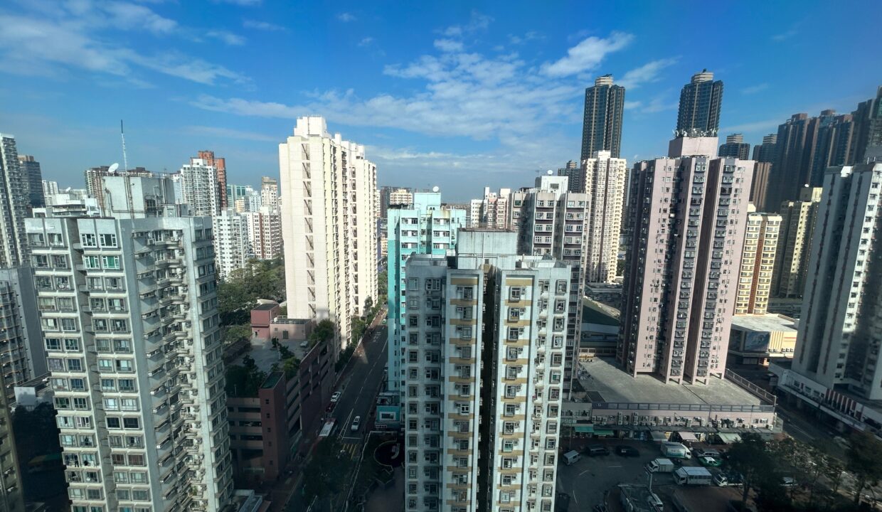 e6d74790-b81c-4473-9eaf-55ef2b8a76fc-1.jpeg