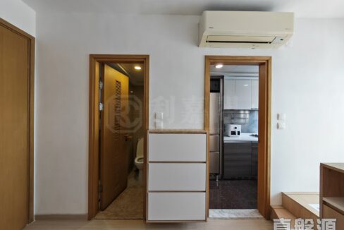 fe6153e4-2bd4-4890-8693-76c6419e4b57.jpeg