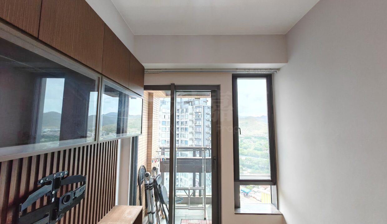 a6cdec9f-ce33-4019-bce6-7f76ba42fc89.jpeg