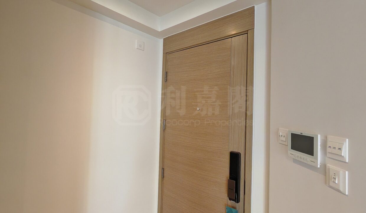 bfa57065-a92c-4169-a1ca-619e2767ab67.jpeg