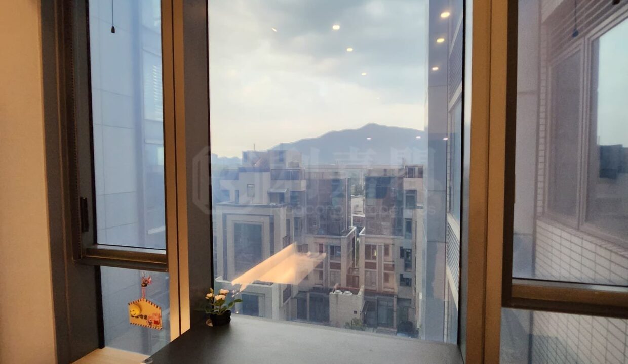 f2628505-daf7-4382-a8cb-31d093aeffbc.jpeg
