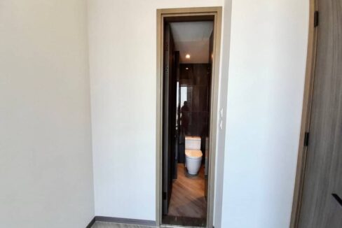 240E0883-D6A3-4B1E-9329-356586DB432C