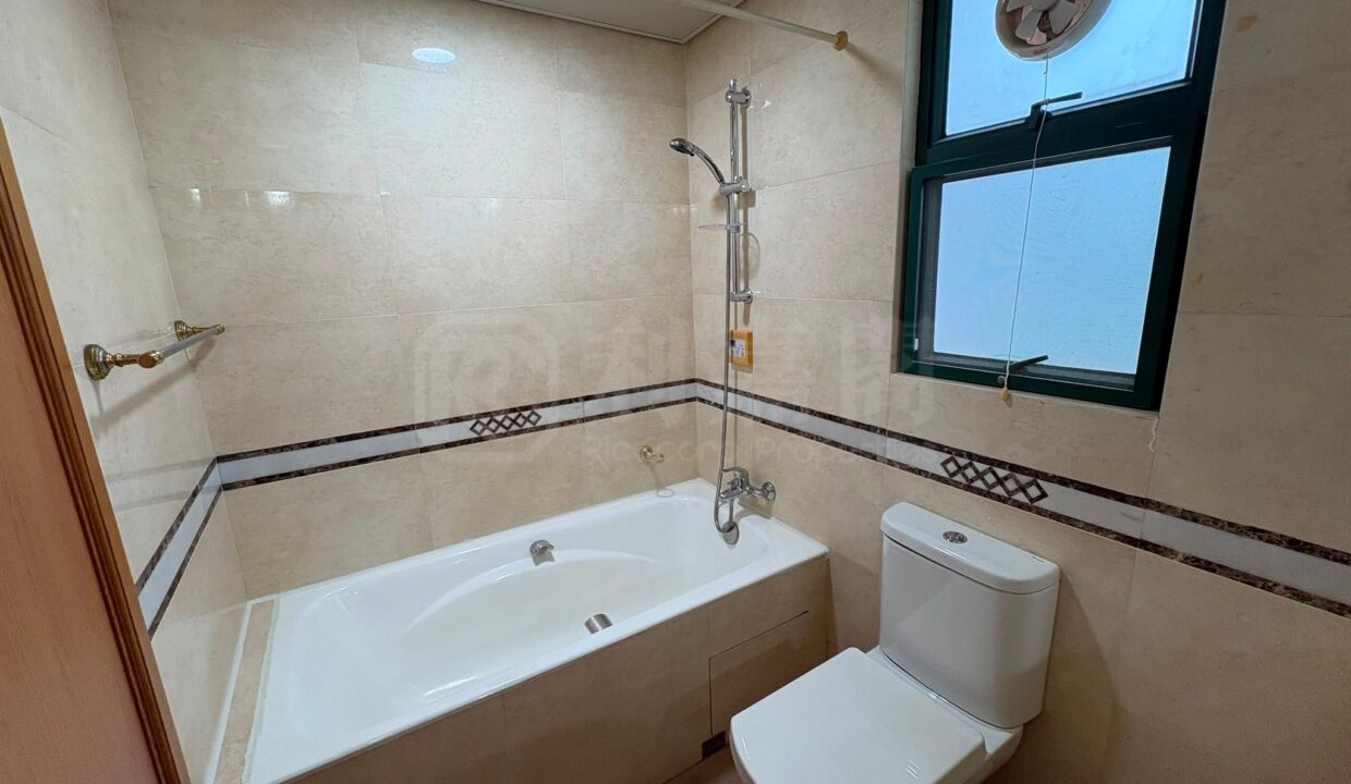 03679ba7-9ad5-4150-be16-36a33620f5f8.jpeg