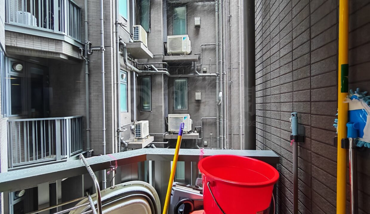 076b4ddb-807b-4e8e-a37a-667b8ff6f893.jpeg