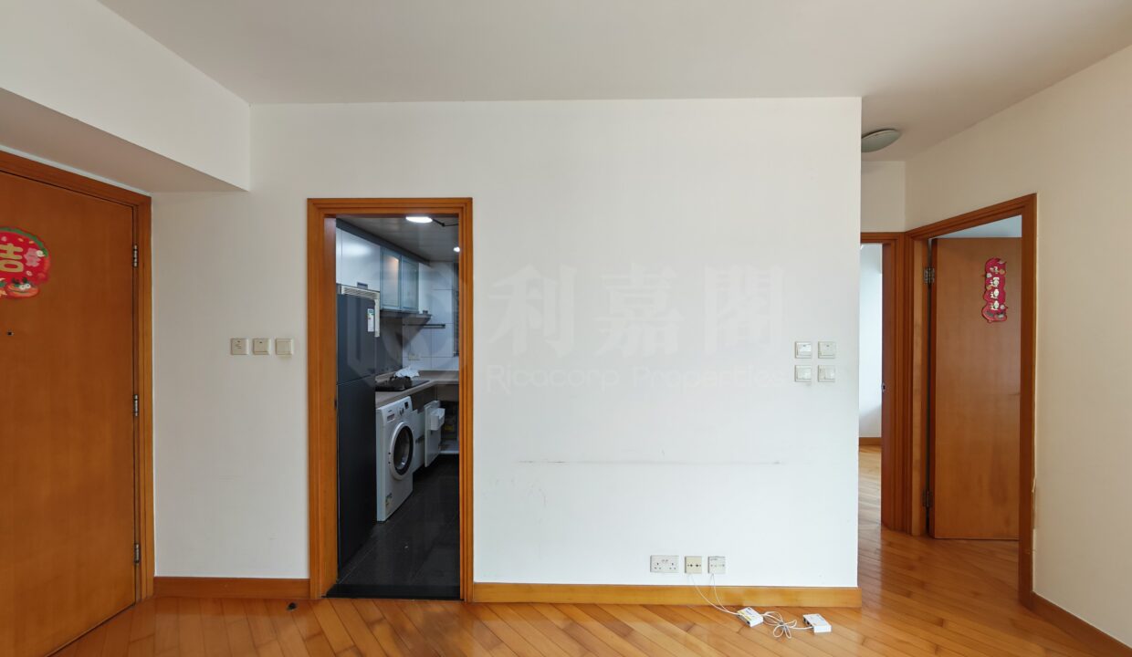 0b99bf55-e54f-480b-b32e-c91be1ea40b9-1.jpeg