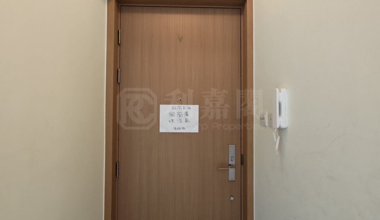 189decc8-43db-4b35-879e-66746f6a48e3.jpeg