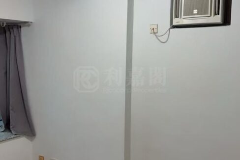 1b9f52e6-b2dc-46d3-a1ff-b5e5159736e8.jpeg