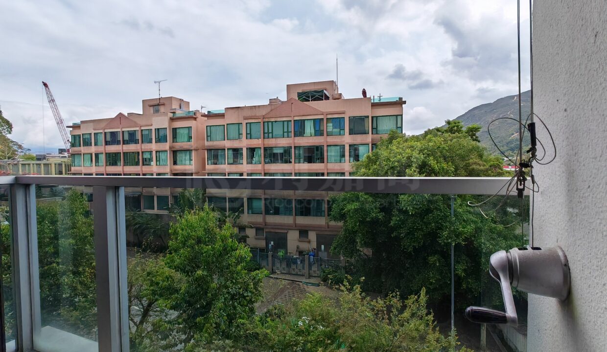 244211f8-40d5-43da-b6b6-f741494de0d7.jpeg