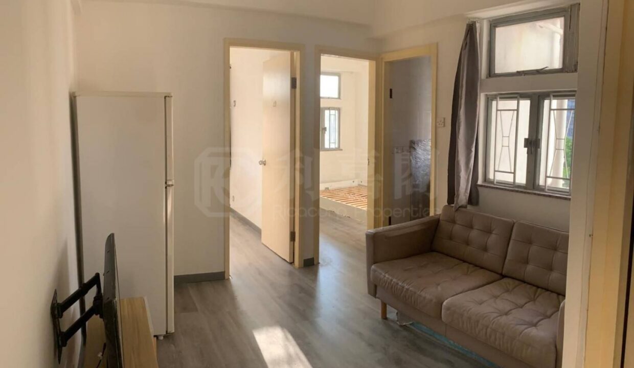 3f7cd56b-21cb-4941-b263-4dd044dc5ca7.jpeg