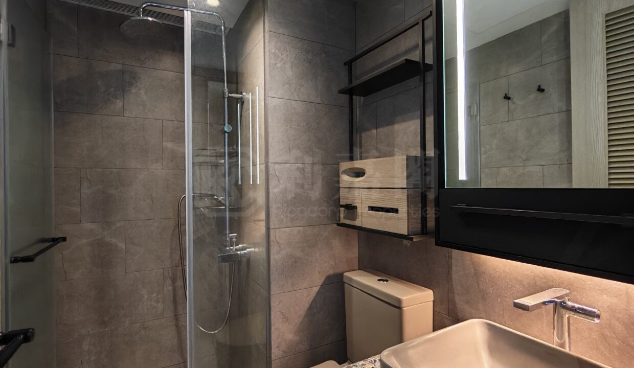 6aa047d2-e3a5-4993-bf8b-42fe5070ccbc.jpeg
