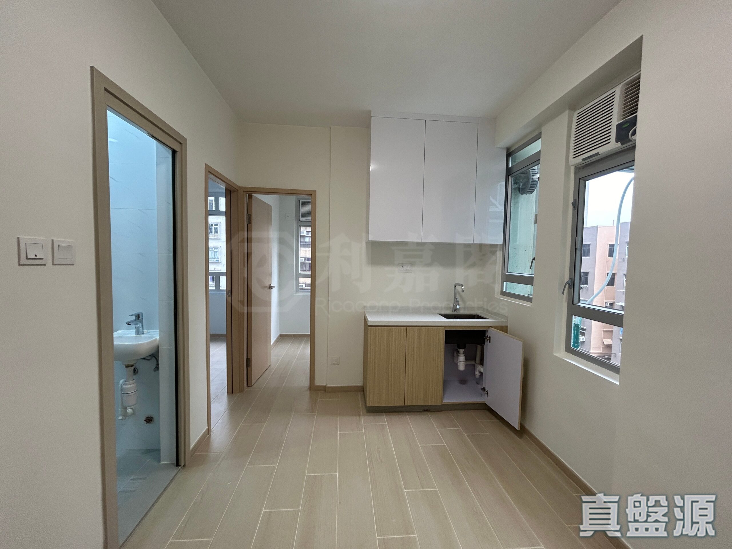 宏發大廈 - 元朗屋網 28YuenLong.com