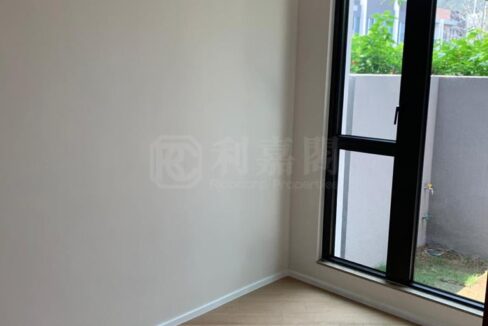 83db60e0-329a-40bd-b809-a9de1bb5ec32.jpeg