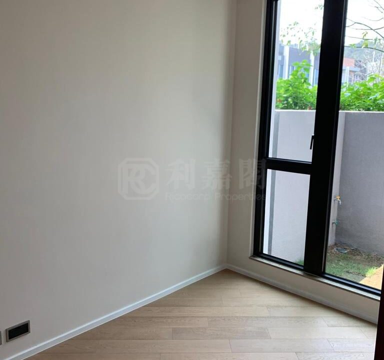 83db60e0-329a-40bd-b809-a9de1bb5ec32.jpeg