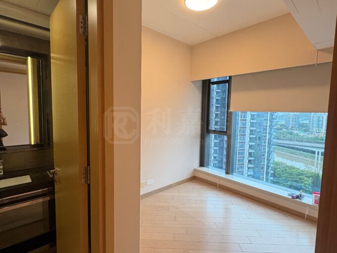 爾巒 茵羅洛斯大道 5座 - 元朗屋網 28YuenLong.com