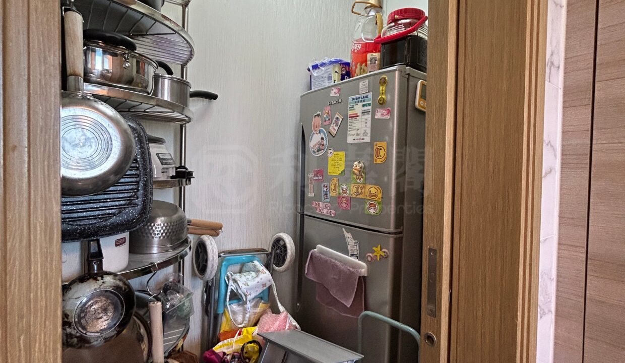 a61f6194-3878-41fc-84be-cfa8ed32b873.jpeg