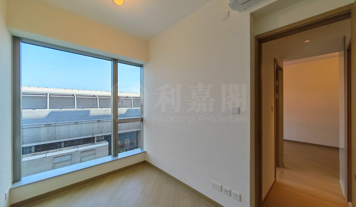 a6b2f15f-58cf-4edb-8a95-17029eb0cad4.jpeg