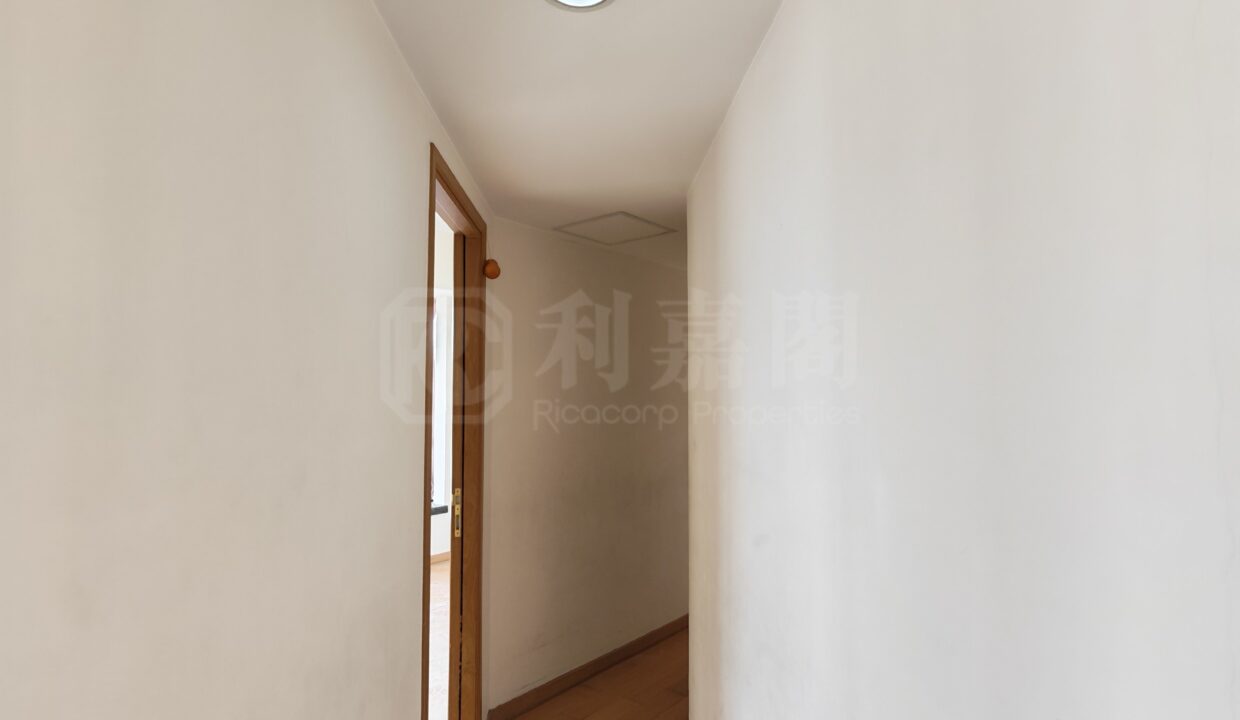 c1cbd336-4f13-4d2c-a28a-1264edf3f53c.jpeg