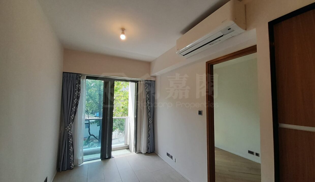 ccfbc35f-6a18-46dd-b046-fcedade94470.jpeg
