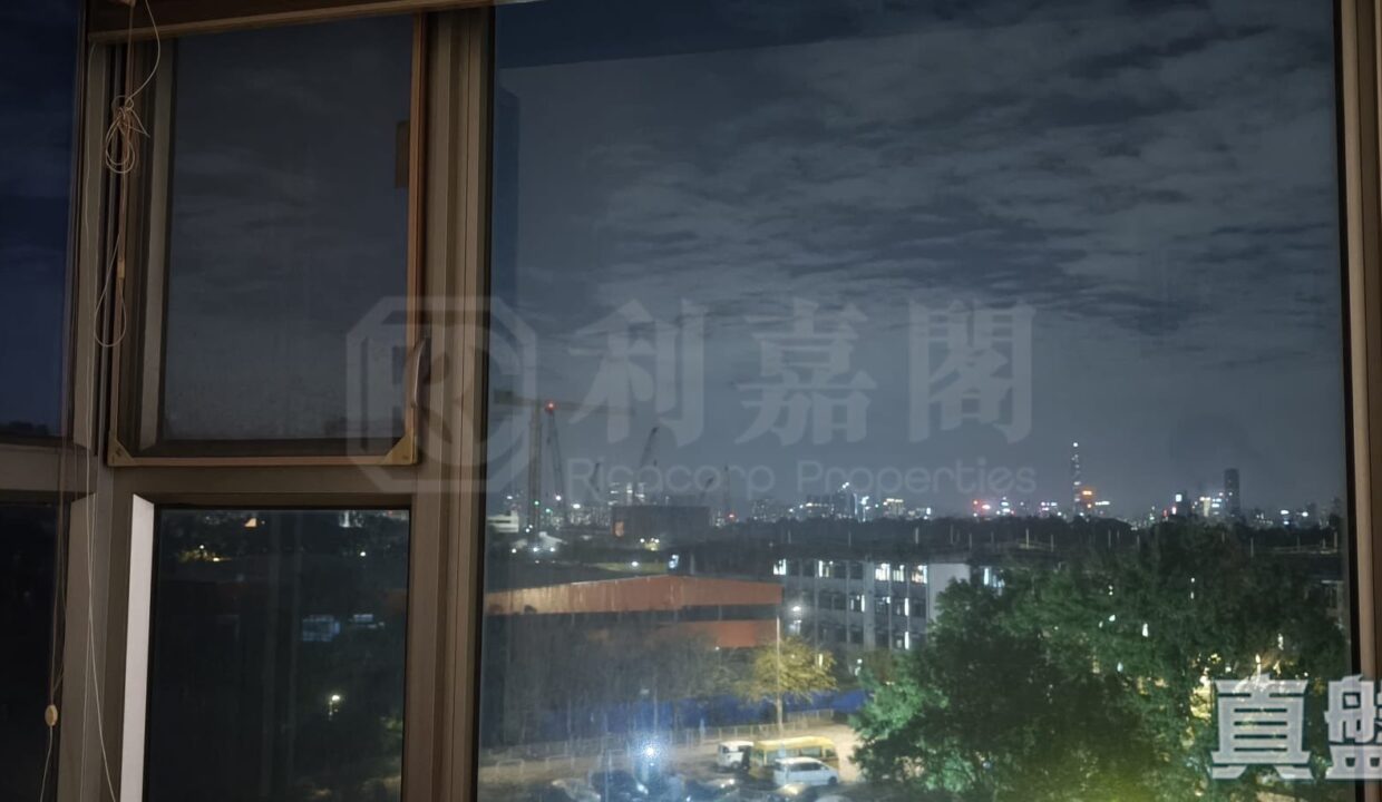 e4548ad8-aa4f-4691-9dcd-62f1e4876b51.jpeg