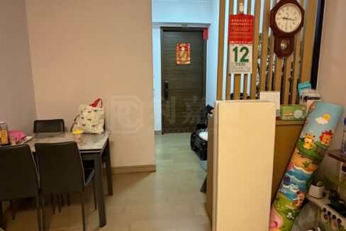 e5b59453-a9b6-4d6f-b0a3-b41cca979aa3.jpeg