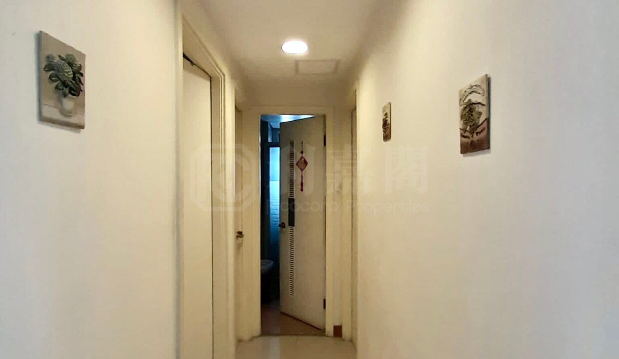 e7ce8a98-fd43-41f7-9aa2-02ee6937fc0d.jpeg