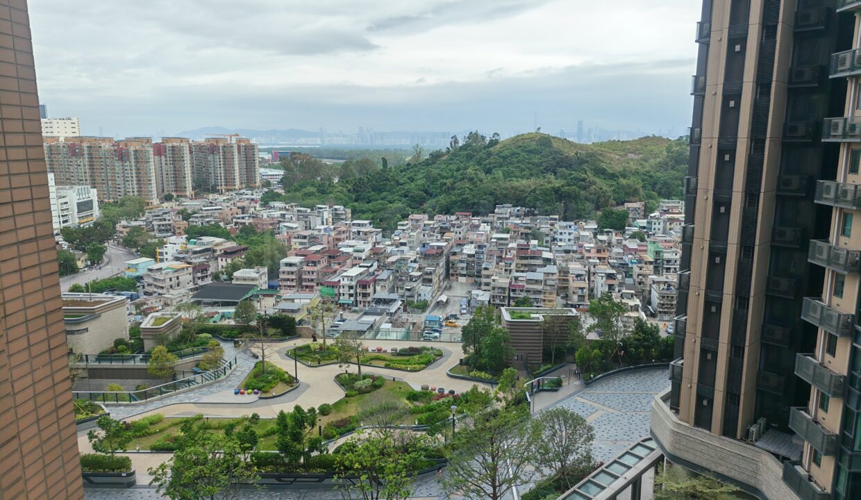 ea850a3c-ab4b-48de-b10d-fabb96a10d8c-1.jpeg