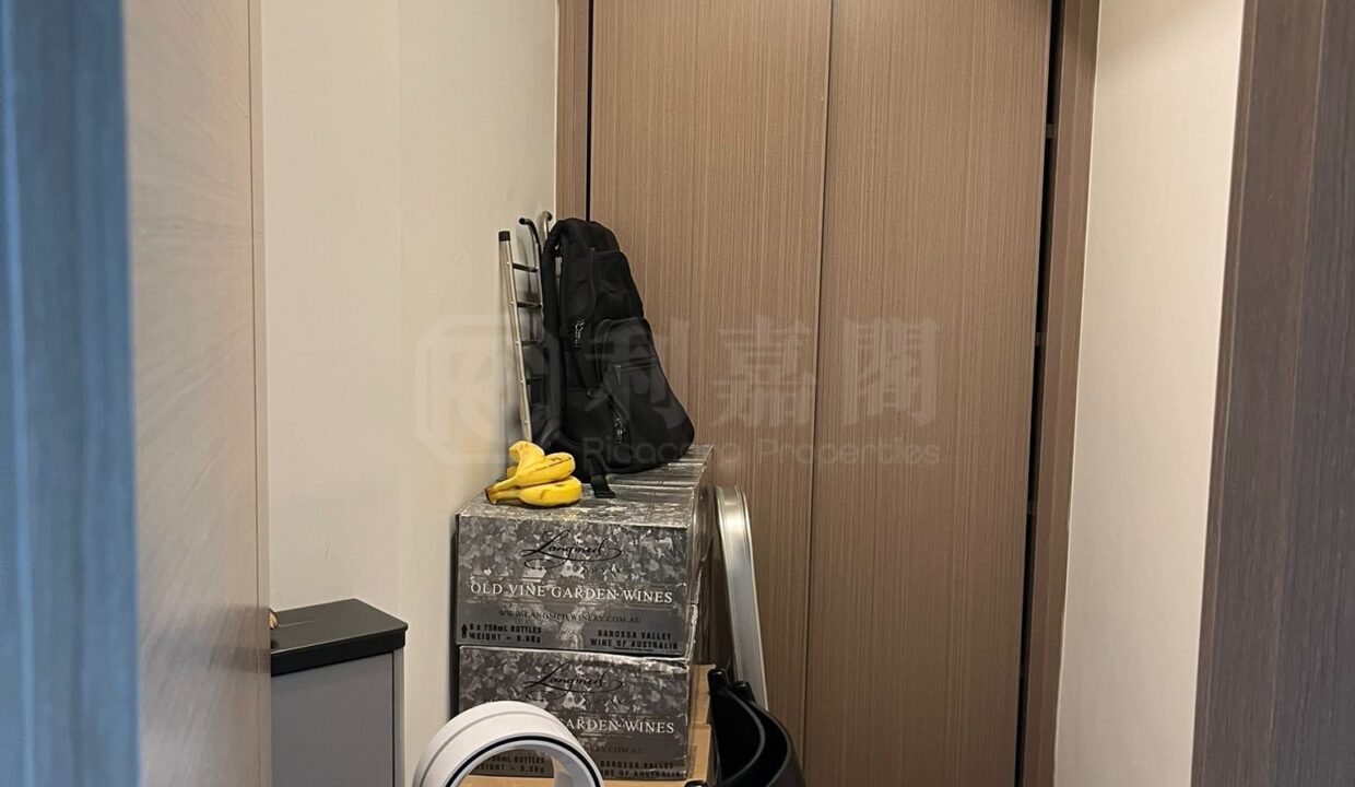 eb3b818f-aef0-459f-afd2-6cb2efd0ce55.jpeg