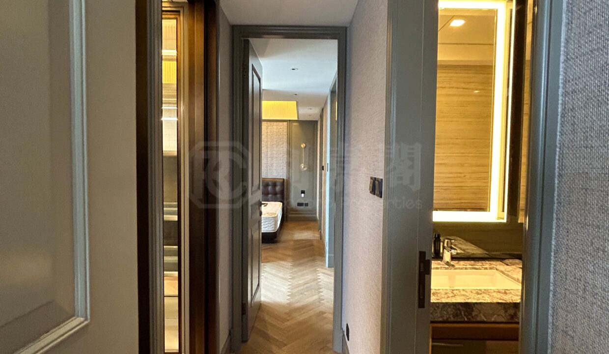f1ded03a-5307-4b98-92c5-d8383de164e9.jpeg