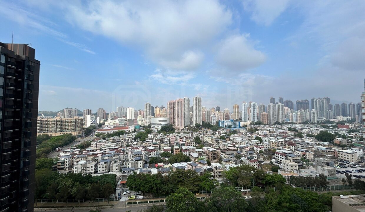 f1e2bab0-c292-48b5-afeb-14ca060953c0.jpeg