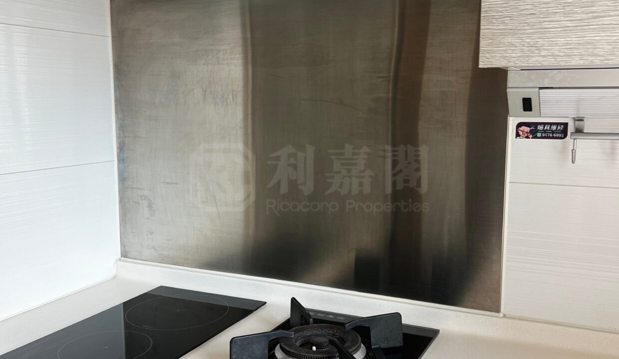 febe8f05-0f4c-4374-890f-f2e87132ddd6.jpeg