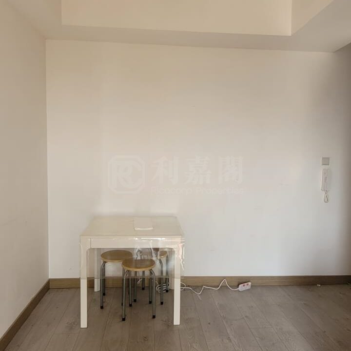 96892442-073c-4302-beb1-7157e8630dbe