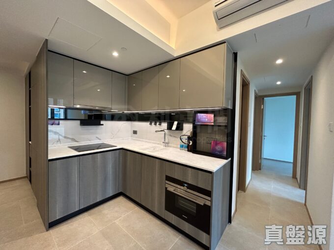 樓皇Yoho Hub3房$989萬空間感大 - 元朗屋網 28YuenLong.com