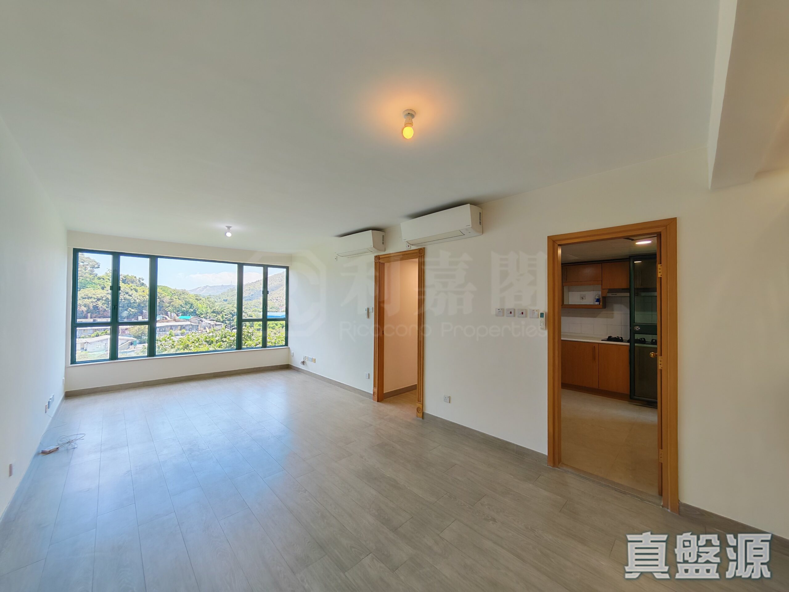 【低密度名苑 采茵軒 8座 857呎連車位三房套】 - 元朗屋網 28YuenLong.com